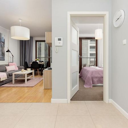 Siedmiogrodzka Apartment With Balcony & Parking Warsaw Wola By Noclegi Renters Екстер'єр фото
