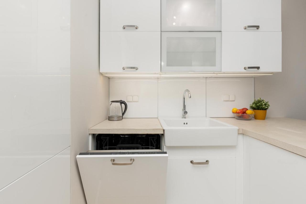 Siedmiogrodzka Apartment With Balcony & Parking Warsaw Wola By Noclegi Renters Екстер'єр фото